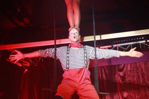 Circu(S)explizit-Samt-und-Seile-AnuKan-Dresden1